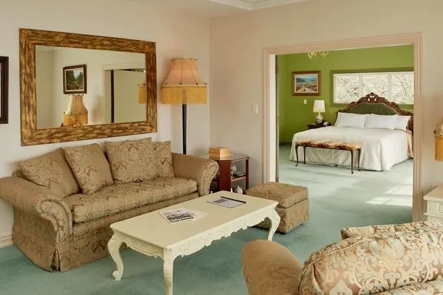Deluxe Süit (Raffles Suite)