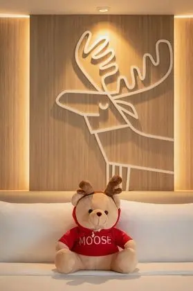 Standard King Bed with shower
