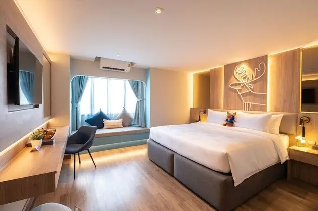 Superior King Bed