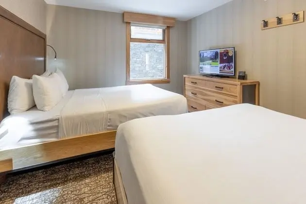 Superior One Bedroom Suite 2 Queens