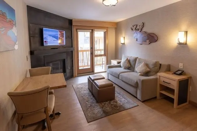 Superior One Bedroom Suite 2 Queens