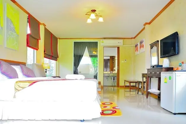 Deluxe Double Room with Garden View