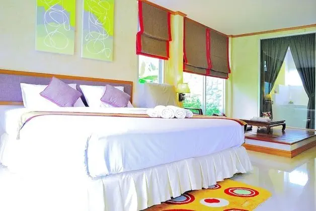 Deluxe Double Room with Garden View