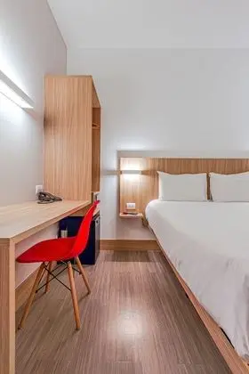 Quarto casal standard, 1 cama de casal