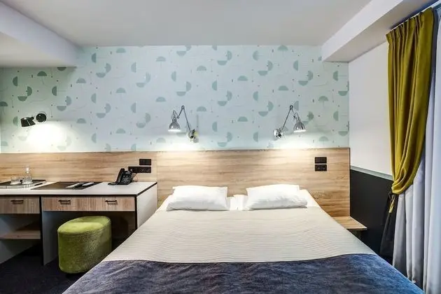 Comfort Tek Büyük veya İki Ayrı Yataklı Oda