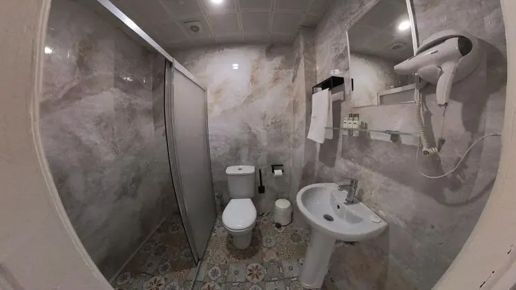 Triple, Nehir Manzaralı, Klimalı
