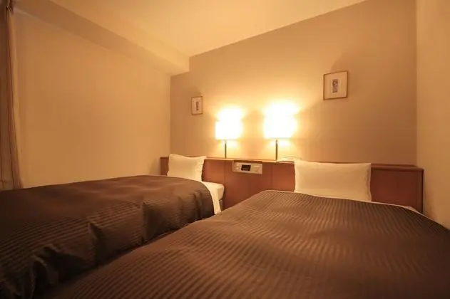 İki Ayrı Yataklı Oda, Sigara İçilmez