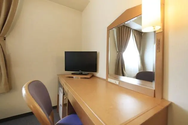 Tek Kişilik Oda, Sigara İçilebilir