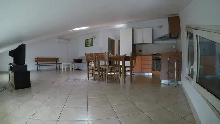 Apart Daire, 2 Yatak Odası, Sigara İçilebilir, Balkon