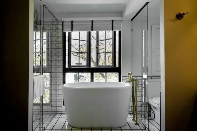 Deluxe Room with Pool View