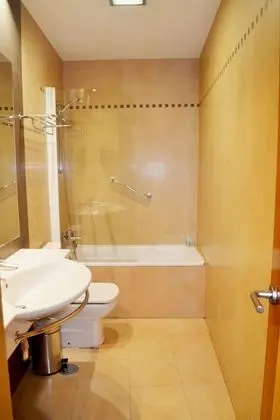 Standard Tek Büyük veya İki Ayrı Yataklı Oda