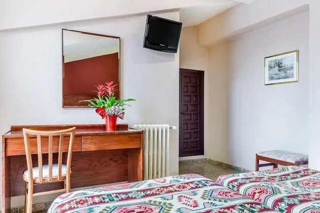 Tek Büyük Yataklı Oda