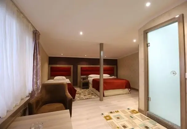 Standard Üç Kişilik Oda, Deniz Manzaralı