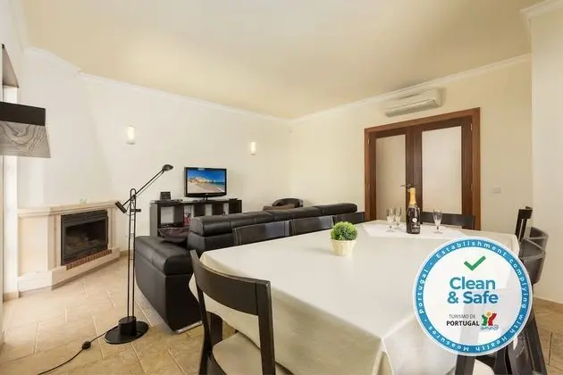 Villa, 5 Yatak Odası, Şömine