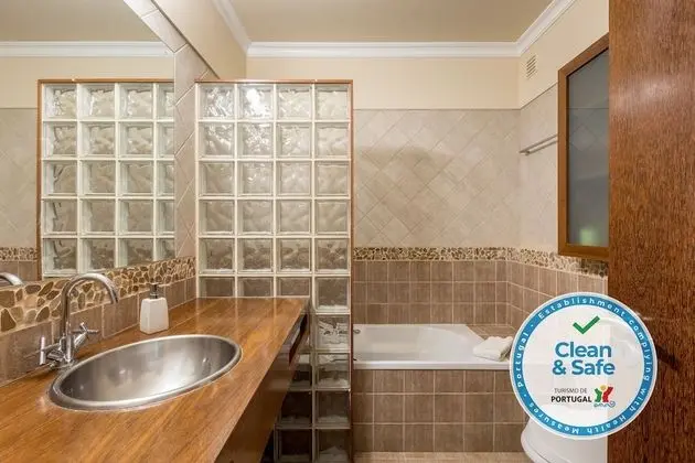Villa, 5 Yatak Odası, Şömine