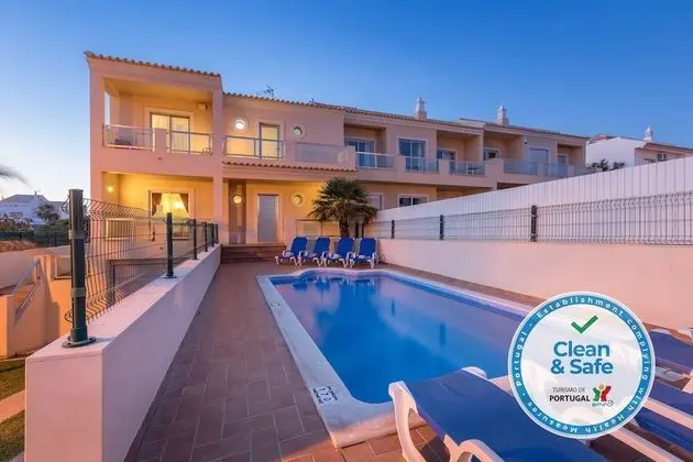 Villa, 5 Yatak Odası, Şömine