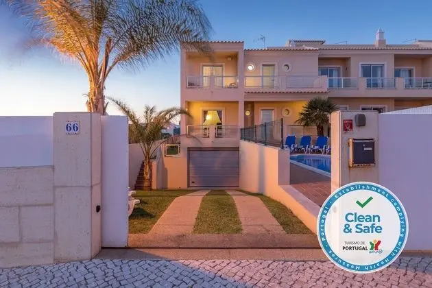 Villa, 5 Yatak Odası, Şömine