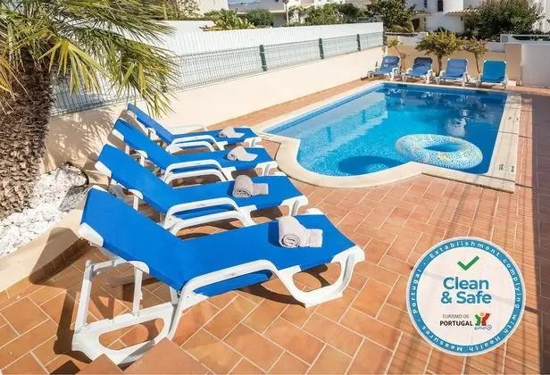 Villa, 5 Yatak Odası, Şömine