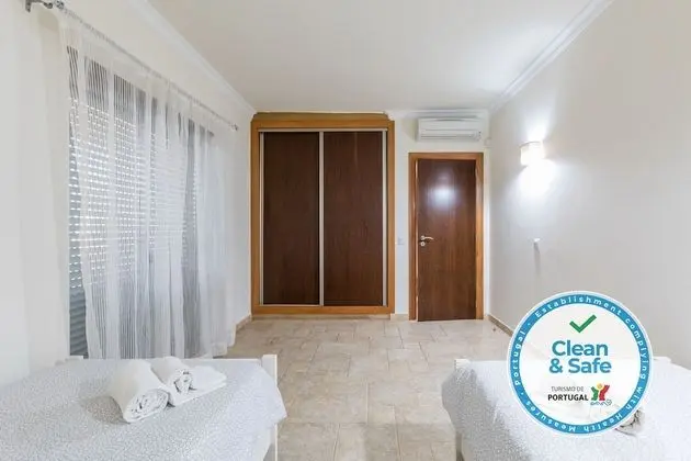 Villa, 5 Yatak Odası, Şömine