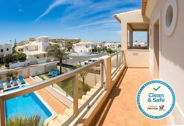 Villa, 5 Yatak Odası, Şömine
