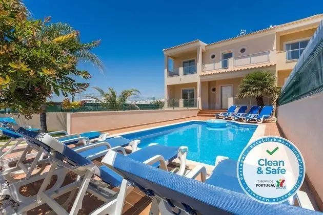 Villa, 5 Yatak Odası, Şömine
