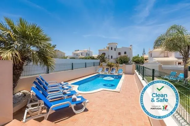 Villa, 5 Yatak Odası, Şömine
