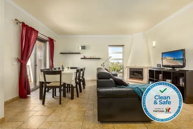 Villa, 5 Yatak Odası, Şömine