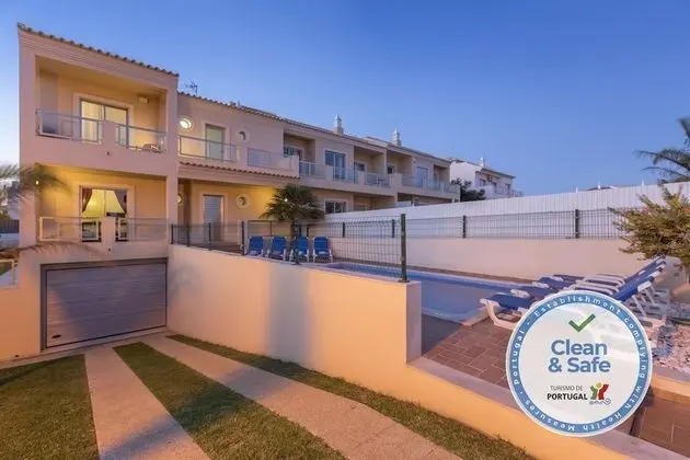 Villa, 5 Yatak Odası, Şömine