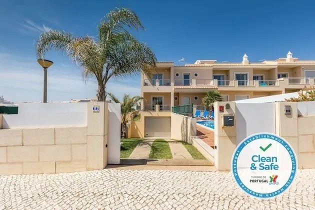 Villa, 5 Yatak Odası, Şömine
