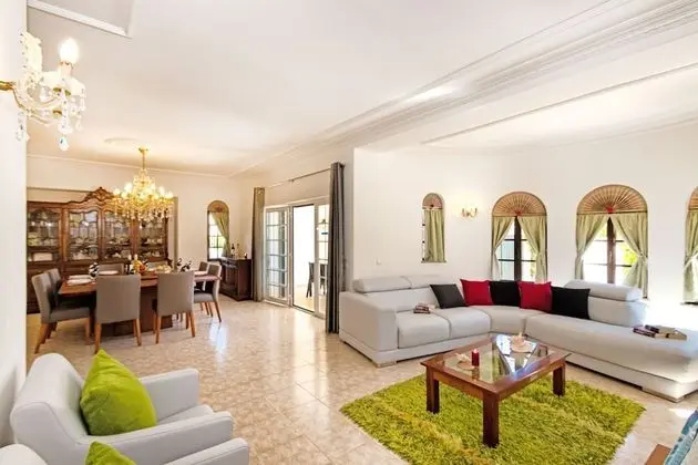 Villa, 6 Yatak Odası, Kişiye Özel Havuzlu, Plaj Kenarı