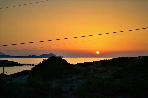 Tek Büyük Yataklı Oda, Kısmi Deniz Manzaralı