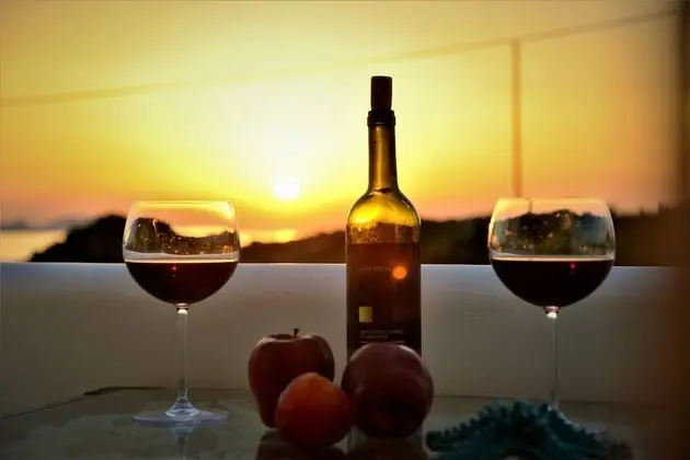 Tek Büyük Yataklı Oda, Kısmi Deniz Manzaralı