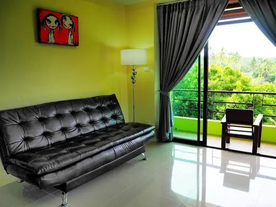 Üç Kişilik Oda, Balkon
