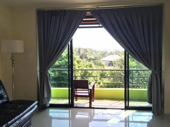 Üç Kişilik Oda, Balkon