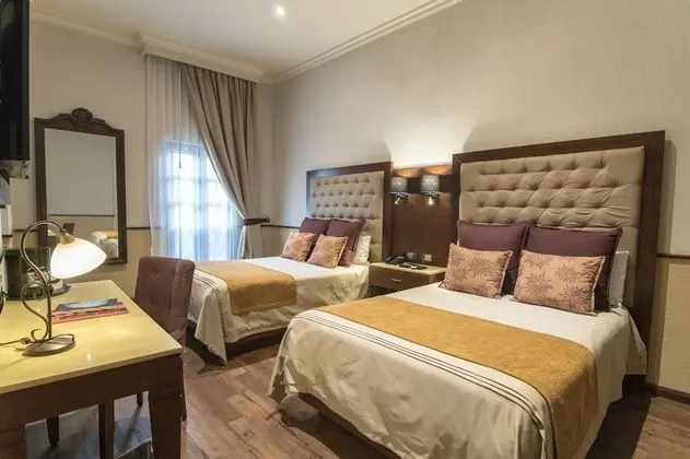 Standard Oda, 2 Çift Kişilik Yatak
