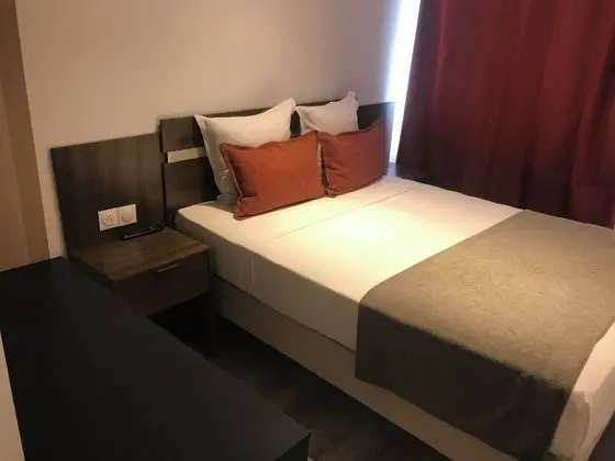 Economy Tek Büyük Yataklı Oda