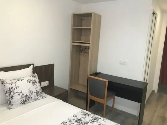 Economy Tek Büyük Yataklı Oda