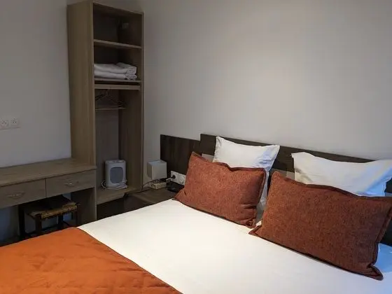 Economy Tek Büyük Yataklı Oda