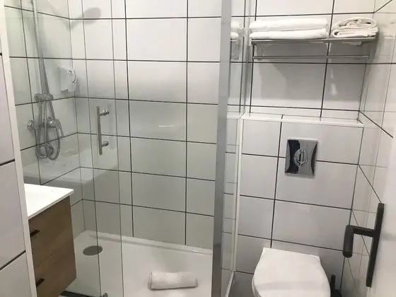 Economy Tek Büyük Yataklı Oda