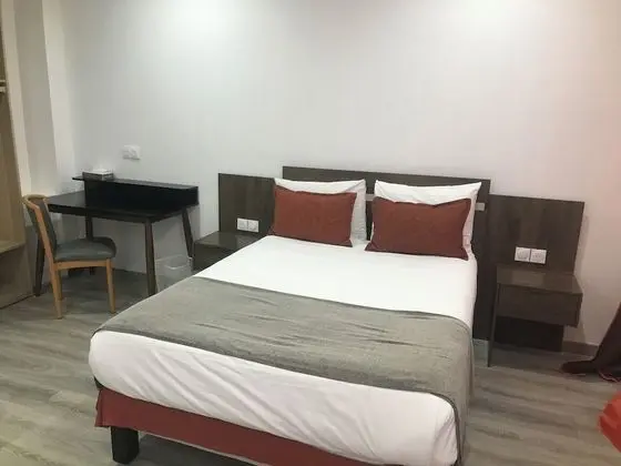 Üç Kişilik Oda
