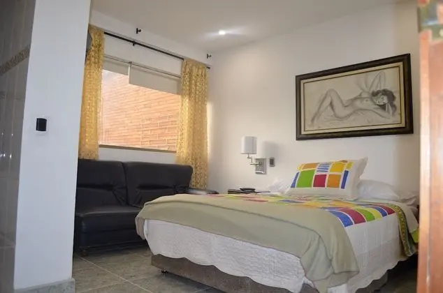 Junior Tek Büyük Yataklı Oda