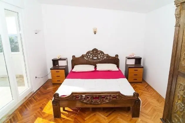 Ev (Villa More - 10m from sea - H(10))