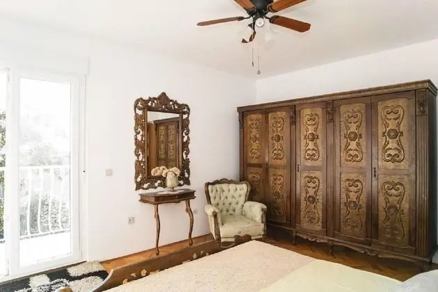 Ev (Villa More - 10m from sea - H(10))