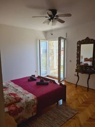 Ev (Villa More - 10m from sea - H(10))