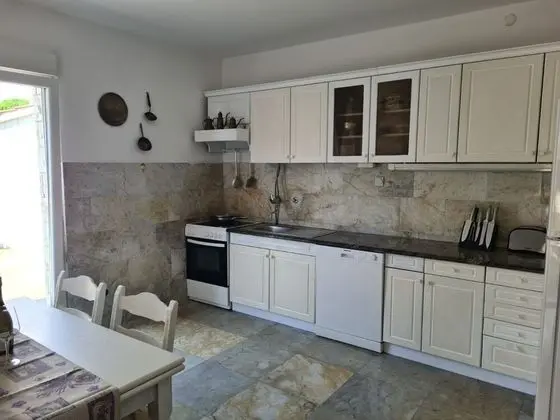 Ev (Villa More - 10m from sea - H(10))