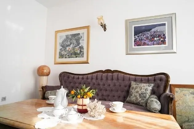 Ev (Villa More - 10m from sea - H(10))