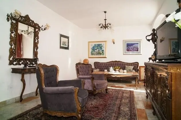 Ev (Villa More - 10m from sea - H(10))