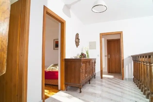 Ev (Villa More - 10m from sea - H(10))