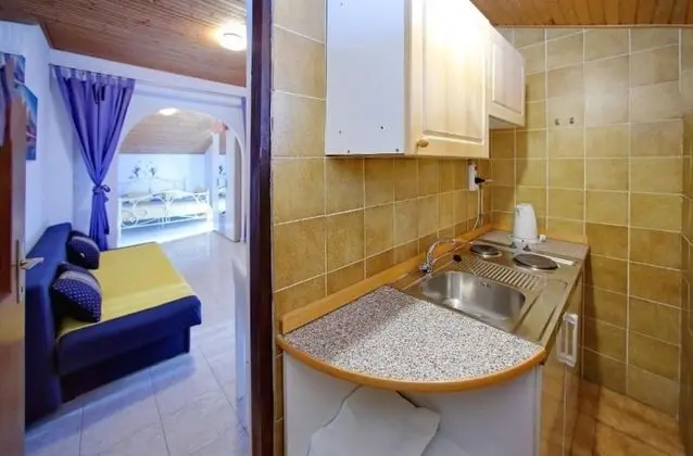 Stüdyo (More - 300 m from beach - SA4(2+2))