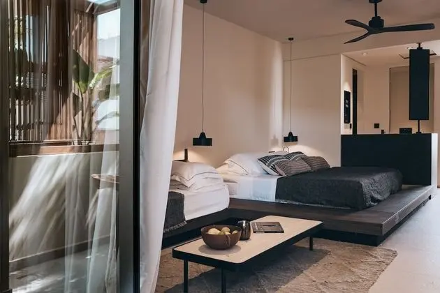 Deluxe Tek Büyük Yataklı Oda